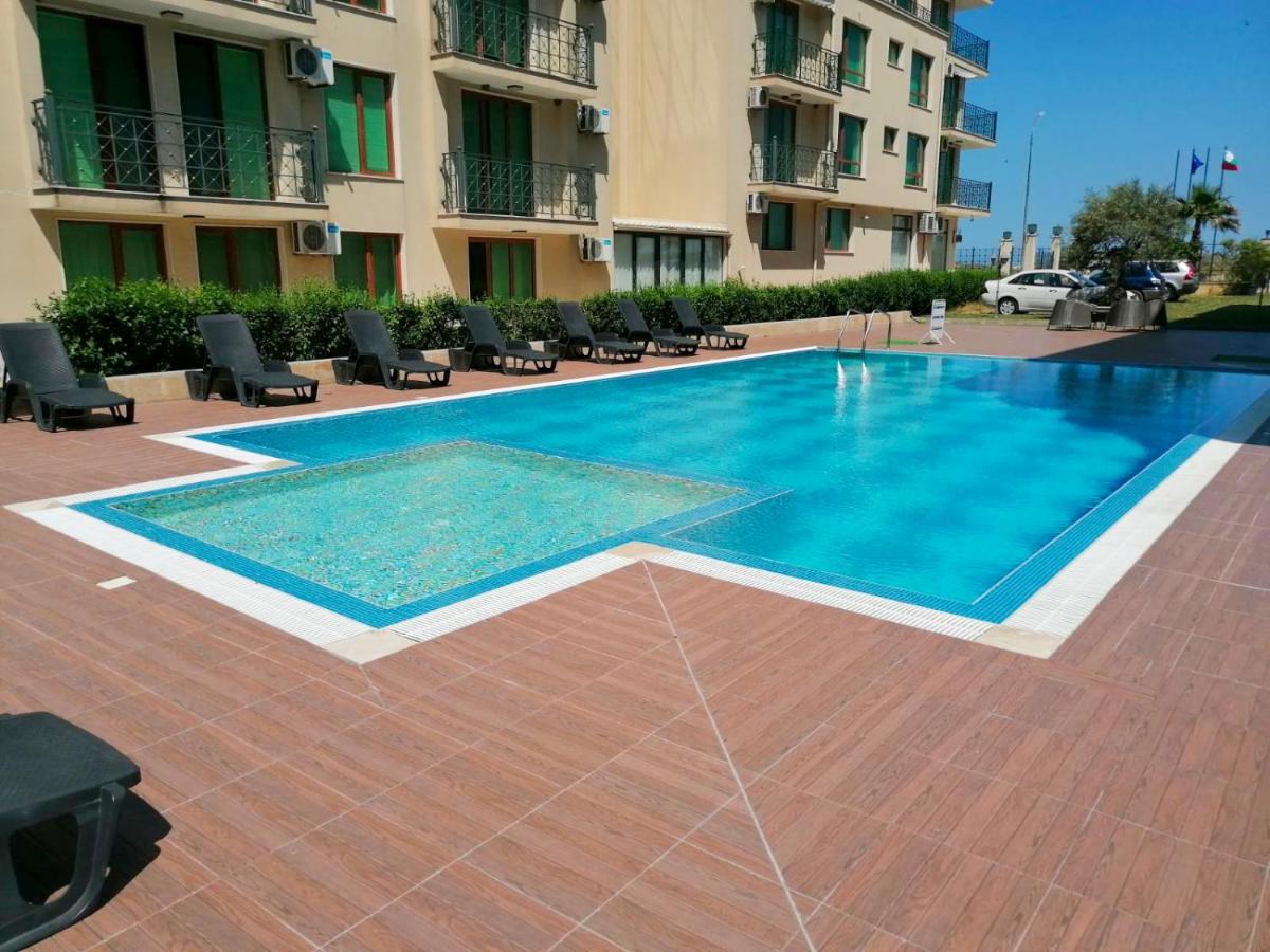 Golden Dunes Primorsko Apartments Экстерьер фото