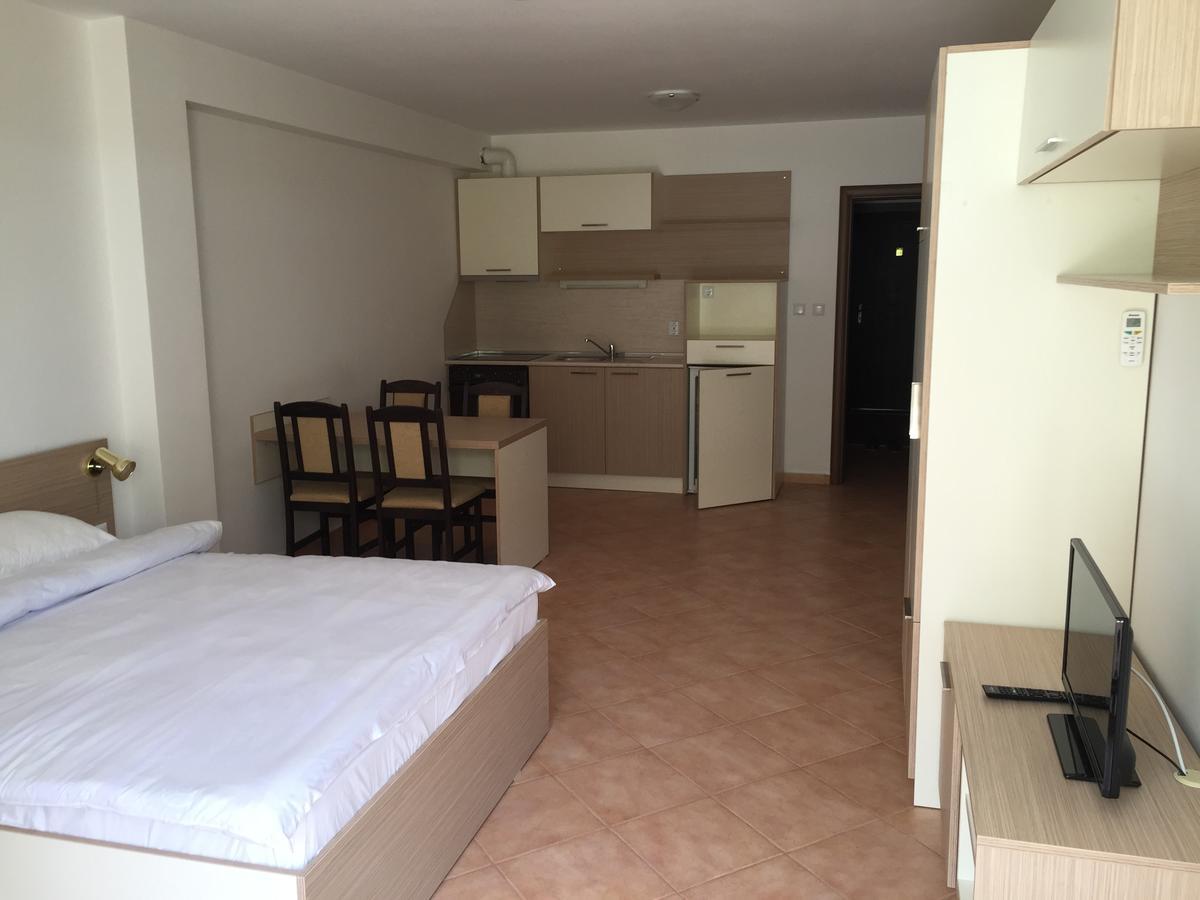 Golden Dunes Primorsko Apartments Экстерьер фото